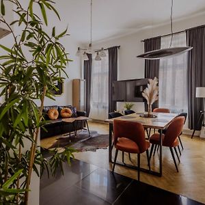Golden Pearl - Main Square, 100 Sqm, 4 Rooms